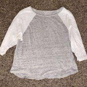Gap T-shirt